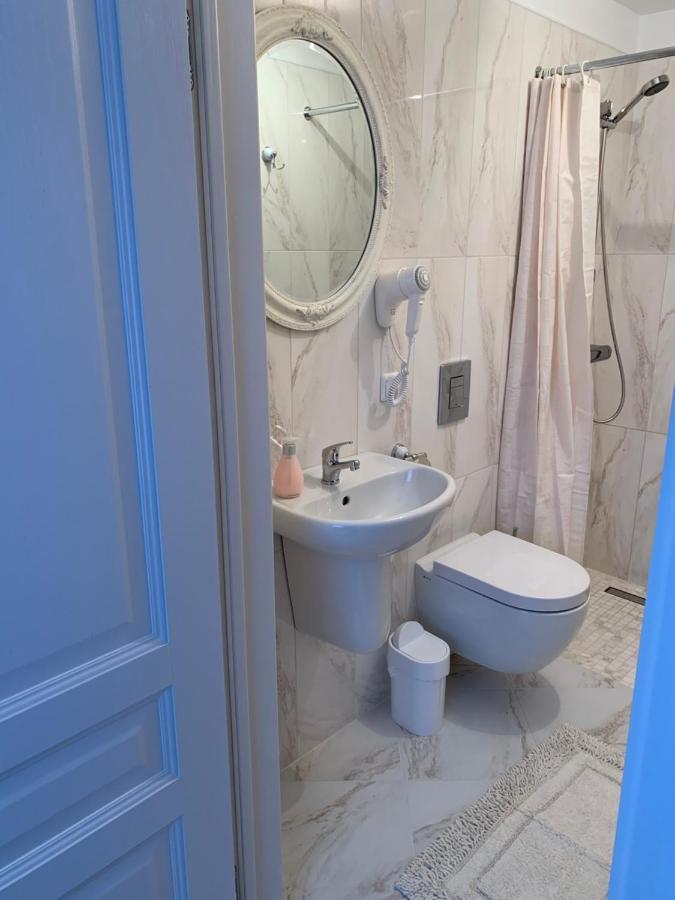 Vaineikio 8 Hotell Palanga Rum bild