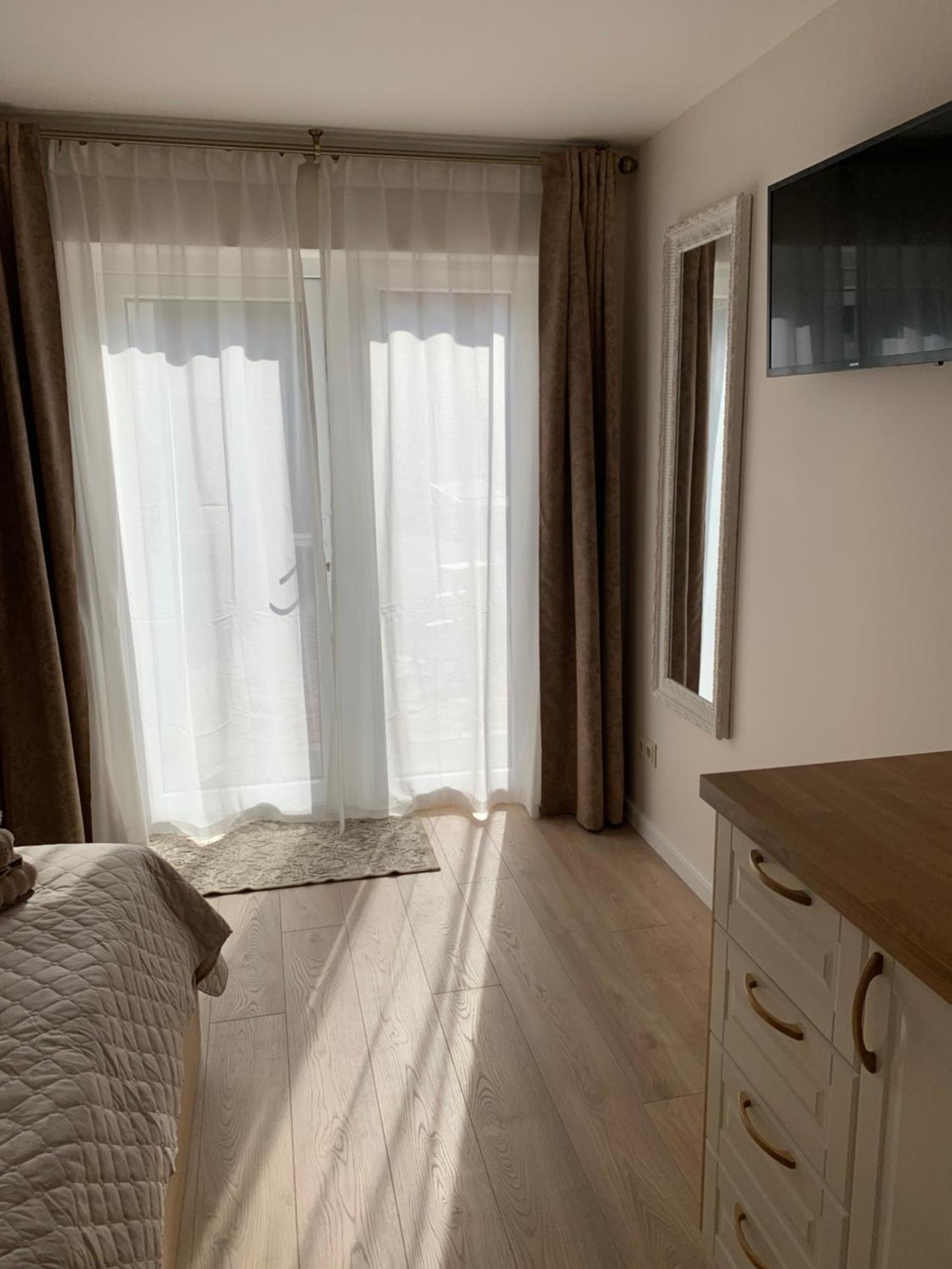 Vaineikio 8 Hotell Palanga Rum bild